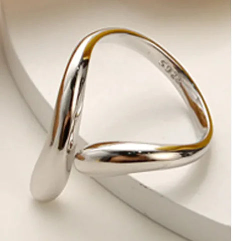 Adjustable Normcore Style Women’s Finger Ring in Silver and Gold